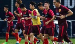 青岛球员爆料新闻报道最新,球队现状及背后故事大揭秘！”